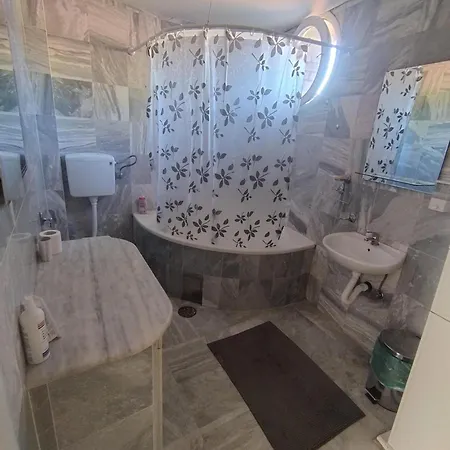 Appartement Ema *